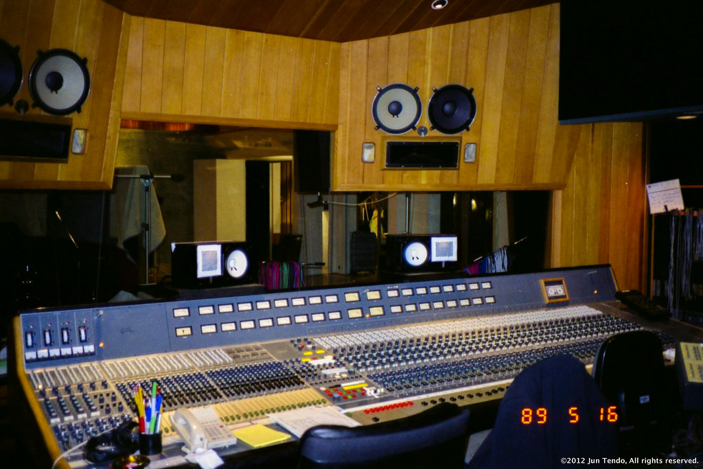 Neve VR Series